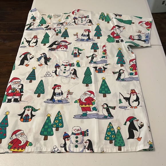 Angelica Christmas Scrub Top Extra Large - Picture 6 of 11